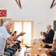 DEMİRÇALI 1 EKİM YAŞLILAR GÜNÜ’NDE KONUŞTU