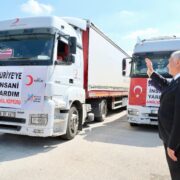 Büyükşehir Belediyesi Suriye’ye 3 tır insani yardım gönderdi