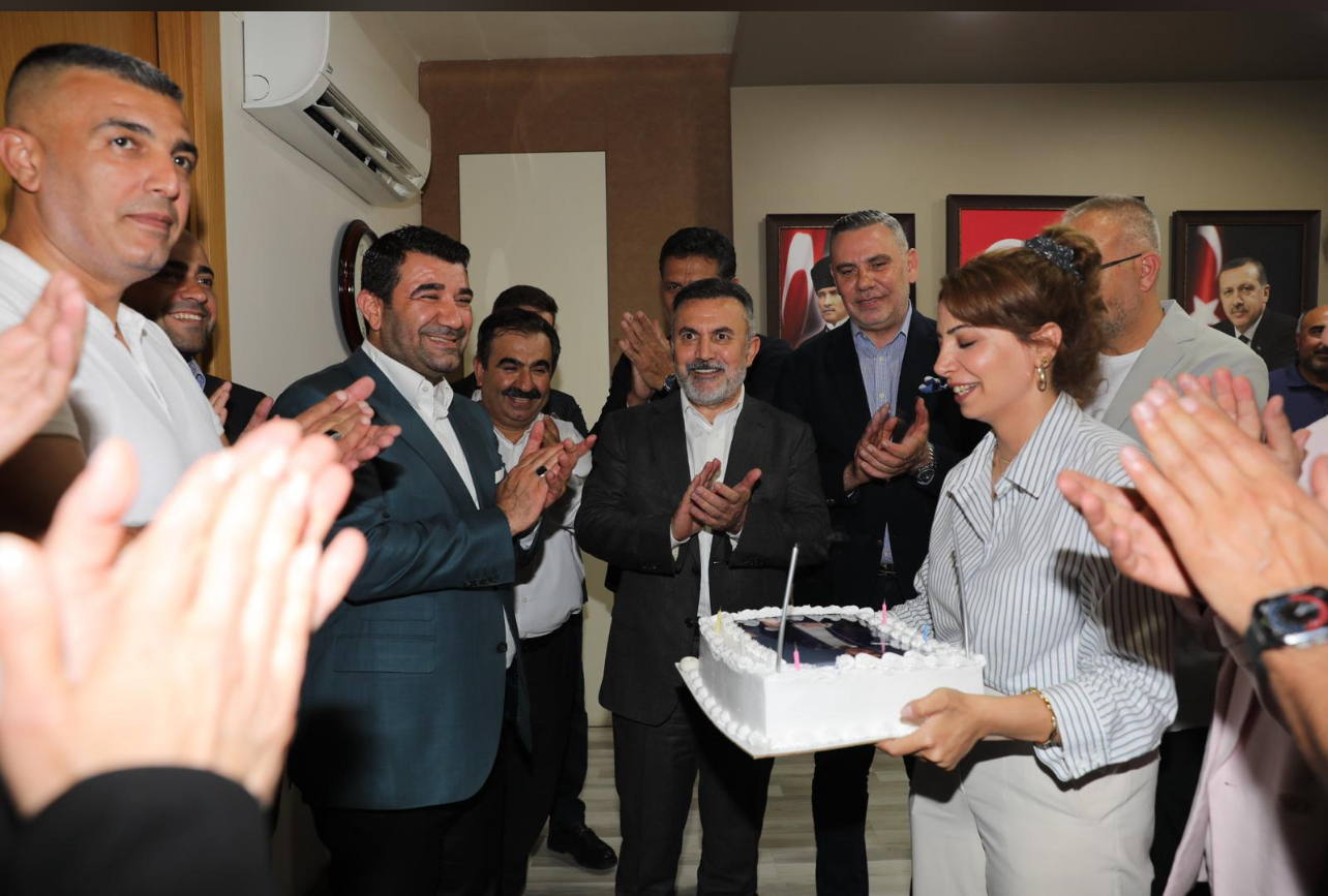 Dağlı’dan Bünül’e ‘Doğum Günü’ sürprizi