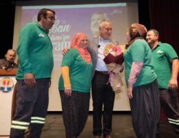 Çalışanlarla Bayramlaştı