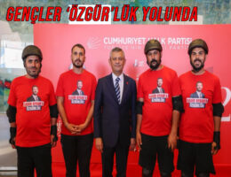 Gençler CHP Genel Merkezi’nde