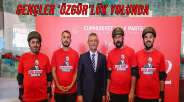 Gençler CHP Genel Merkezi’nde