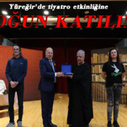 Yüreğir’de tiyatro gösterimi