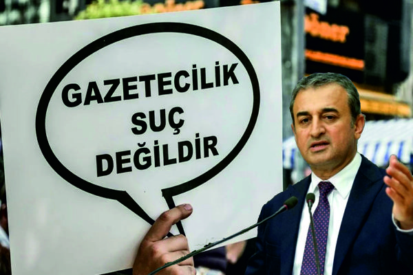 “Gazeteciye Azılı Suçlu Muamelesi Kabul Edilemez”