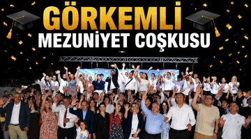 Öğrencilerin mezuniyet coşkusu