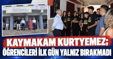 Kaymakam ilk gün öğrencilerle Kaymakam ilk gün öğrencilerle